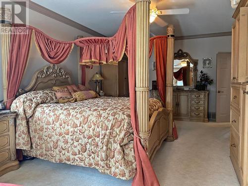 340 Oriole Way, Barriere, BC - Indoor Photo Showing Bedroom