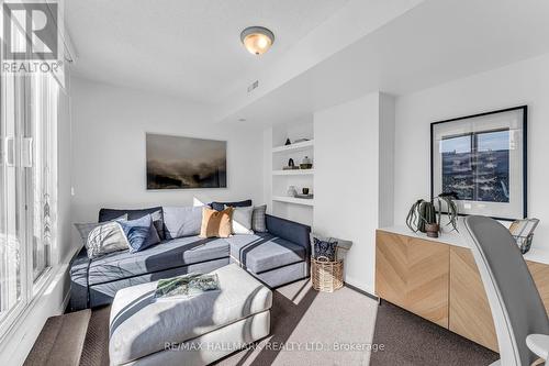 210 - 16 Foundry Avenue, Toronto, ON - Indoor Photo Showing Living Room