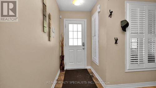 100 - 16 Bellhaven Crescent, Brampton, ON - Indoor Photo Showing Other Room