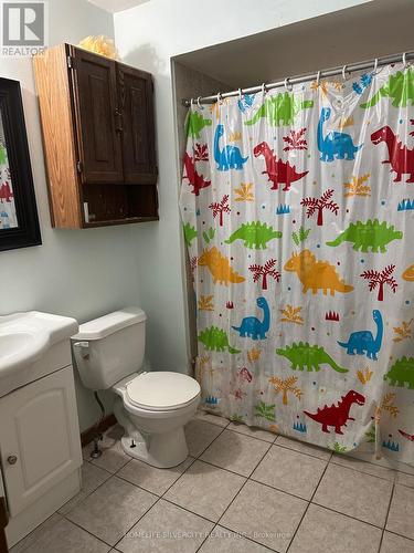 110 Anthia Drive, Toronto, ON - Indoor Photo Showing Bathroom