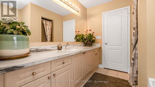 13 Wonder Way, Brampton, ON - Indoor Photo Showing Bathroom