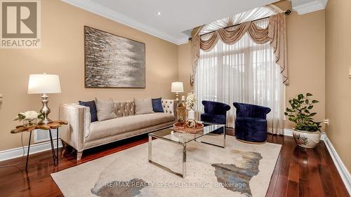 13 Wonder Way, Brampton, ON - Indoor Photo Showing Living Room