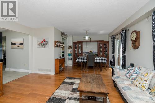 76 John Street, Halton Hills, ON - Indoor Photo Showing Living Room