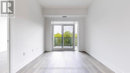 326 - 202 Burnhamthrope Road E, Mississauga, ON - Indoor Photo Showing Other Room