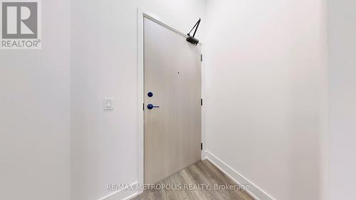 326 - 202 Burnhamthrope Road E, Mississauga, ON - Indoor Photo Showing Other Room