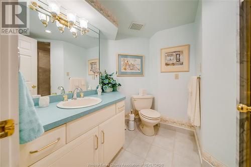 122 Cove Drive, Tecumseh, ON - Indoor Photo Showing Bathroom