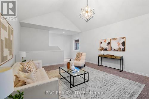 10 Marianne Dorn Trail, Kitchener, ON - Indoor Photo Showing Living Room