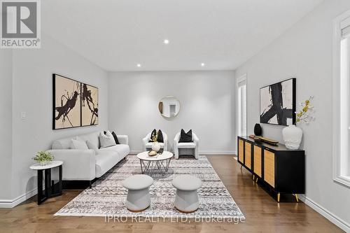 10 Marianne Dorn Trail, Kitchener, ON - Indoor Photo Showing Living Room