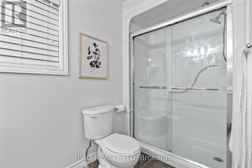 10 Marianne Dorn Trail, Kitchener, ON - Indoor Photo Showing Bathroom