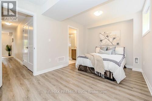 22 - 51 Sparrow Avenue, Cambridge, ON - Indoor Photo Showing Bedroom