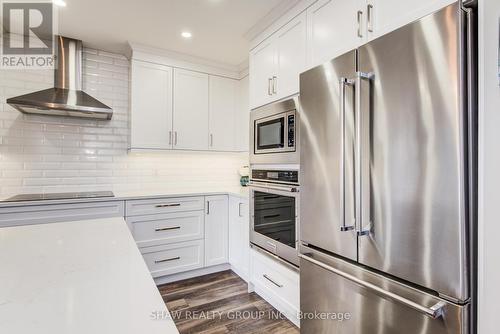 3 Kerwood Drive, Cambridge, ON - Indoor Photo Showing Kitchen With Upgraded Kitchen