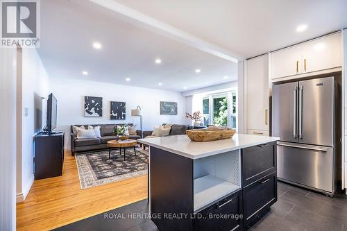 601 Willow Crescent, Cobourg, ON - Indoor Photo Showing Kitchen With Upgraded Kitchen