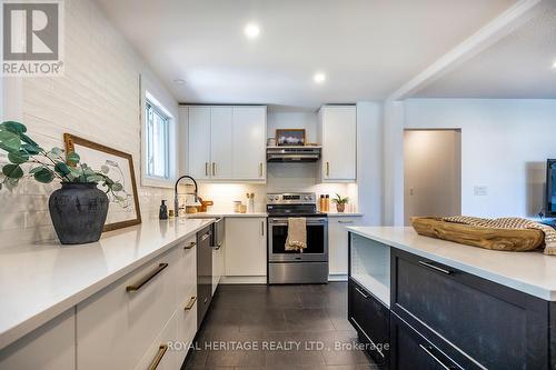 601 Willow Crescent, Cobourg, ON - Indoor Photo Showing Kitchen With Upgraded Kitchen