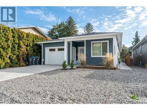 12007 Sinclair Road, Summerland, BC - Outdoor