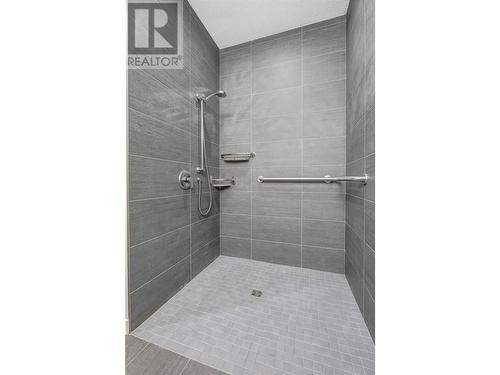 12007 Sinclair Road, Summerland, BC - Indoor Photo Showing Bathroom