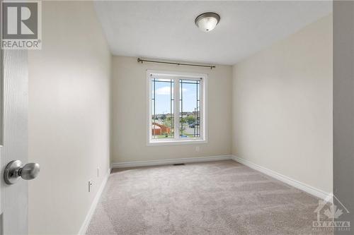 700 Whaley Ridge, Ottawa, ON - Indoor Photo Showing Other Room