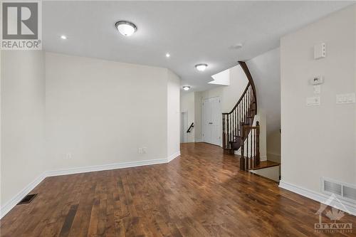 700 Whaley Ridge, Ottawa, ON - Indoor Photo Showing Other Room