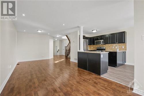 700 Whaley Ridge, Ottawa, ON - Indoor Photo Showing Kitchen With Upgraded Kitchen