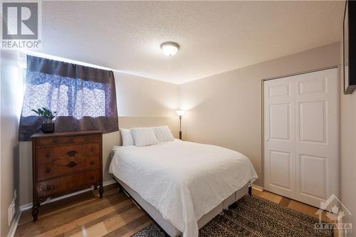 935 Thorndale Drive, Ottawa, ON - Indoor Photo Showing Bedroom