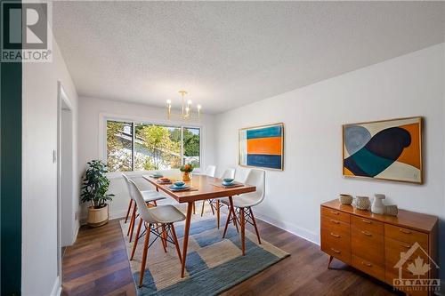 This photo has been virtually staged. - 935 Thorndale Drive, Ottawa, ON - Indoor Photo Showing Dining Room