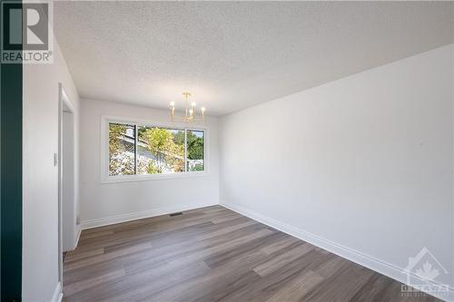 935 Thorndale Drive, Ottawa, ON - Indoor Photo Showing Other Room