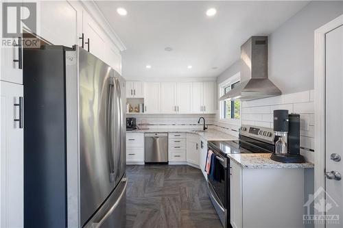 935 Thorndale Drive, Ottawa, ON - Indoor Photo Showing Kitchen