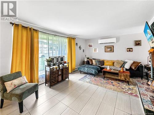 23 Skyline Drive, Saint John, NB - Indoor Photo Showing Living Room