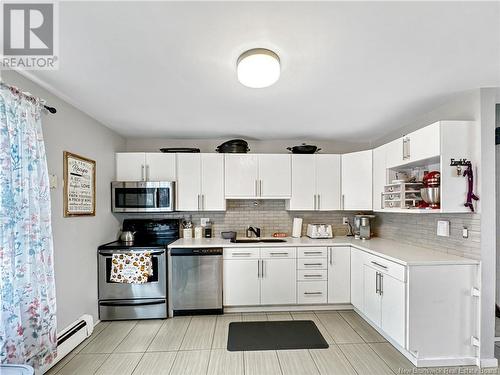 23 Skyline Drive, Saint John, NB - Indoor Photo Showing Kitchen