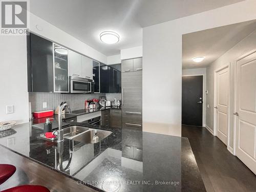 Lph205 - 5168 Yonge Street, Toronto, ON - Indoor Photo Showing Kitchen With Double Sink