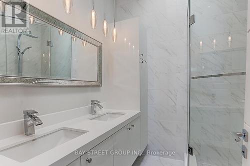 22 Carmichael Avenue, Toronto, ON - Indoor Photo Showing Bathroom