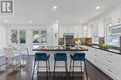 15 Shadberry Drive, Toronto, ON - Indoor Photo Showing Kitchen With Upgraded Kitchen