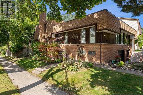 15 Shadberry Drive, Toronto, ON - Outdoor