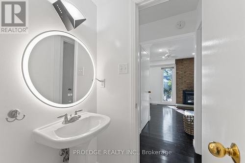 15 Shadberry Drive, Toronto, ON - Indoor Photo Showing Bathroom