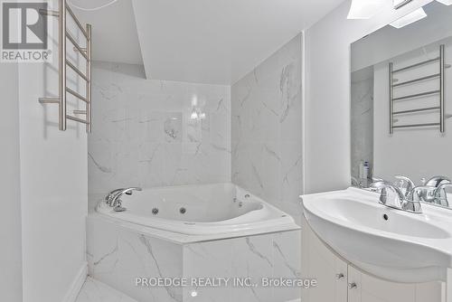 15 Shadberry Drive, Toronto, ON - Indoor Photo Showing Bathroom