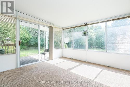 5 Valentini Avenue, East Gwillimbury, ON - Indoor Photo Showing Other Room