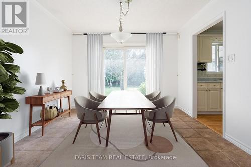 5 Valentini Avenue, East Gwillimbury, ON - Indoor Photo Showing Dining Room