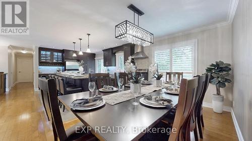 8 Amberglen Court, East Gwillimbury, ON - Indoor Photo Showing Dining Room