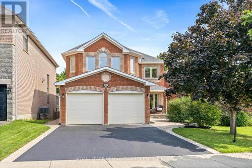 32 Oak Street, Halton Hills, ON - Outdoor With Facade