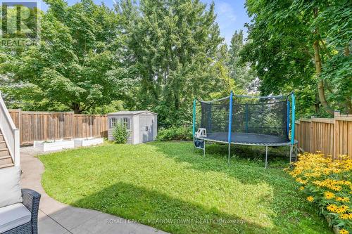 32 Oak Street, Halton Hills, ON - Outdoor