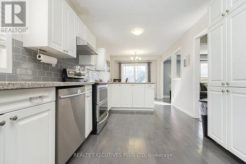 79 Pheasant Drive, Orangeville, ON - Indoor Photo Showing Kitchen