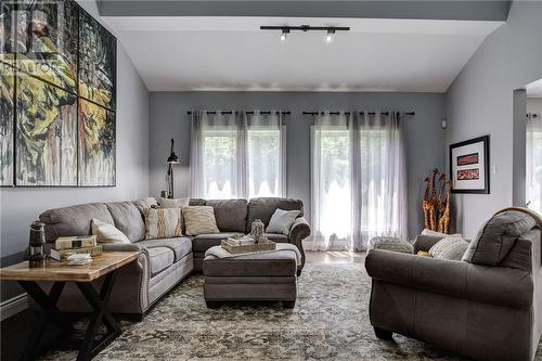 1532 Madison, Sudbury, ON - Indoor Photo Showing Living Room