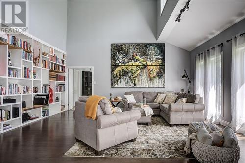 1532 Madison, Sudbury, ON - Indoor Photo Showing Living Room