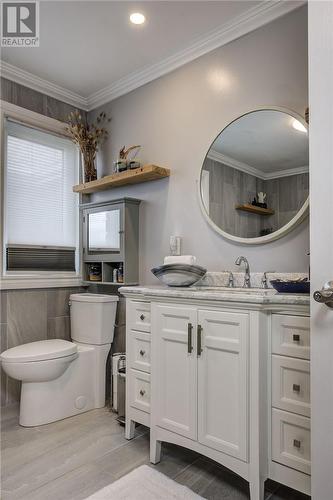 1532 Madison, Sudbury, ON - Indoor Photo Showing Bathroom