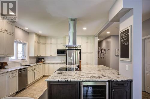 1532 Madison, Sudbury, ON - Indoor Photo Showing Kitchen With Upgraded Kitchen