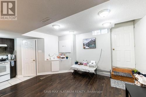 27 Morningmist Street, Brampton, ON - Indoor Photo Showing Kitchen