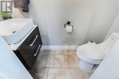 Upper - 17 Roadmaster Lane, Brampton, ON - Indoor Photo Showing Bathroom