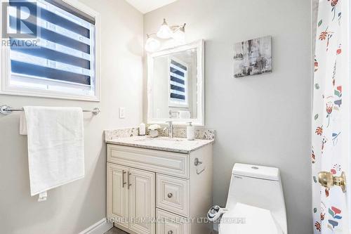 Upper - 17 Roadmaster Lane, Brampton, ON - Indoor Photo Showing Bathroom