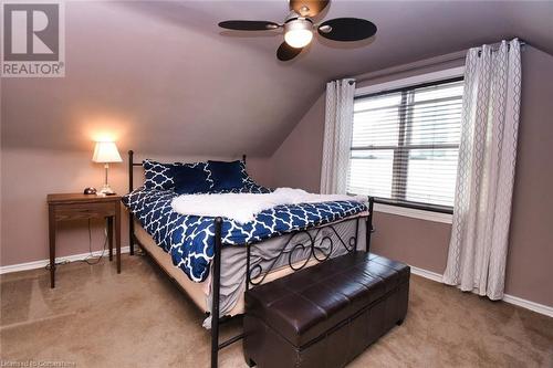 174 East 12Th Street, Hamilton, ON - Indoor Photo Showing Bedroom