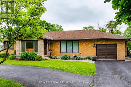 6378 Mountain Road, Niagara Falls, ON - Outdoor