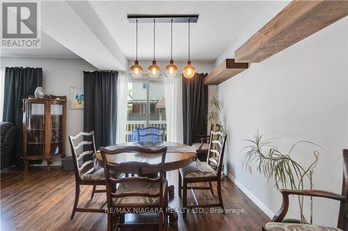 33 Naples Court, Thorold, ON - Indoor Photo Showing Dining Room